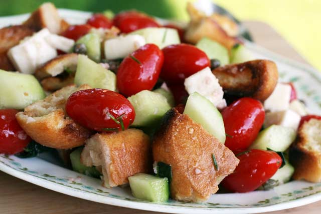 Panzanella toscana